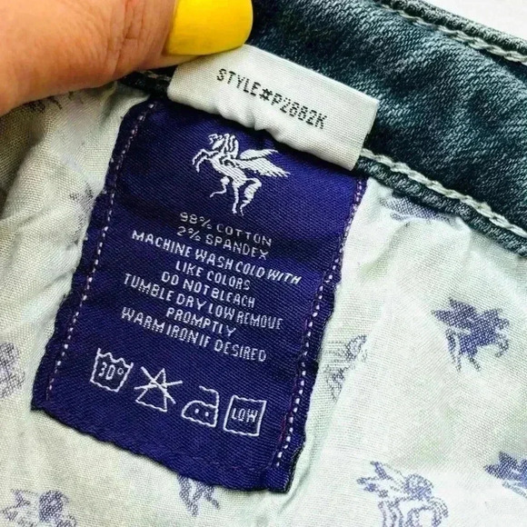 Vigoss Med Wash Lowrise Faded Distress Rhinestone Pocket Bootcut Jeans Size 15 - Picture 13 of 16